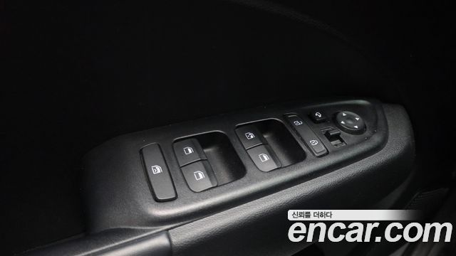 Hyundai Venue 2022 — photo 26