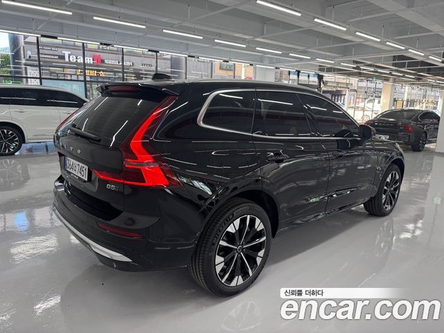 Volvo XC60 2026 — photo 2