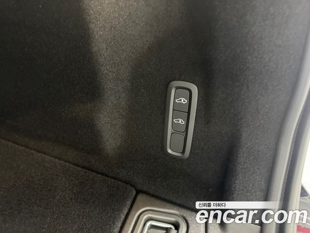 Volvo XC60 2026 — photo 12