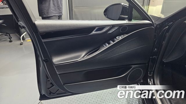 Genesis G80 2022 — photo 14