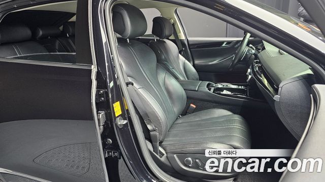 Genesis G80 2022 — photo 16