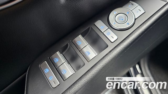 Genesis G80 2022 — photo 30