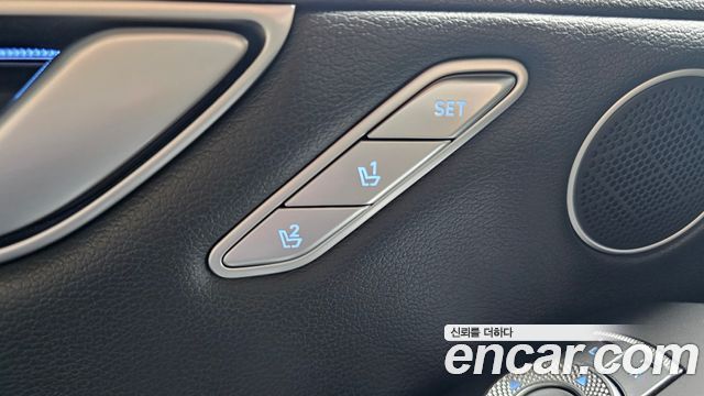 Genesis G80 2022 — photo 36