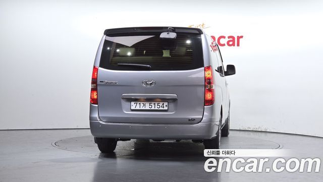 Hyundai Starex 2016 — photo 4