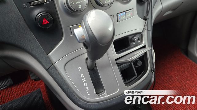 Hyundai Starex 2016 — photo 12