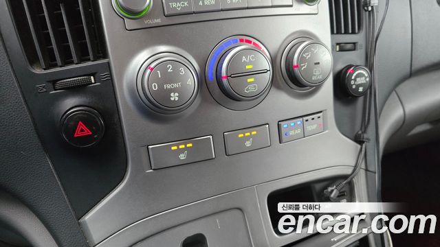 Hyundai Starex 2016 — photo 23