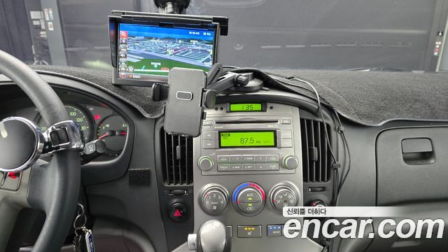 Hyundai Starex 2016 — photo 24