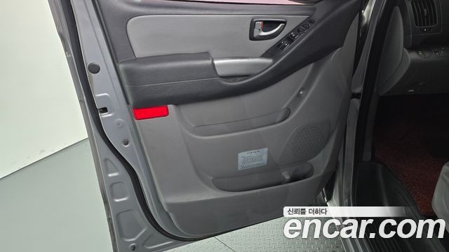 Hyundai Starex 2016 — photo 14