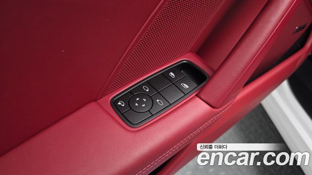 Porsche 911 2024 — photo 28