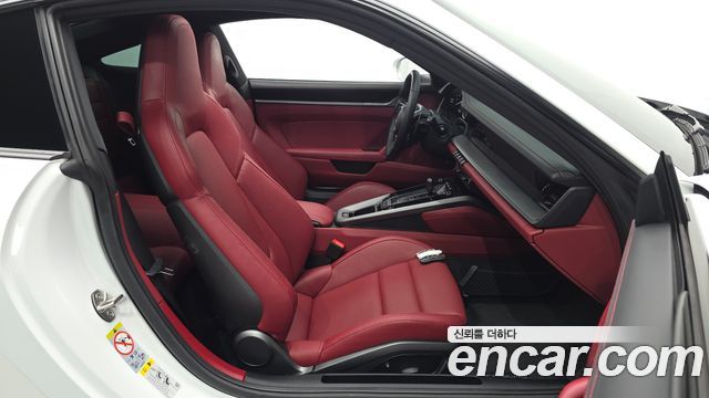 Porsche 911 2024 — photo 31