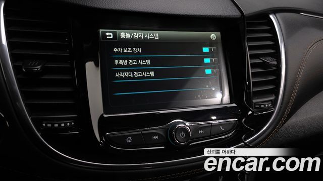 Chevrolet Korea Trax 2019 — photo 16