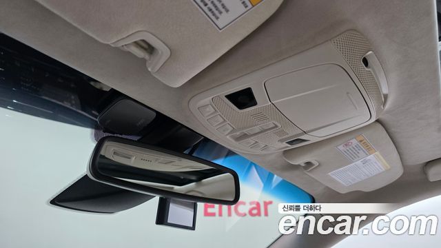 Lincoln Continental 2019 — photo 30