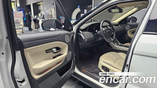 Land Rover Range Rover Evoque 2016 — photo 10