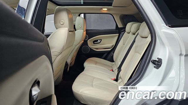 Land Rover Range Rover Evoque 2016 — photo 12