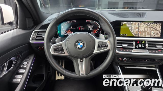 BMW 3-Series 2021 — photo 19