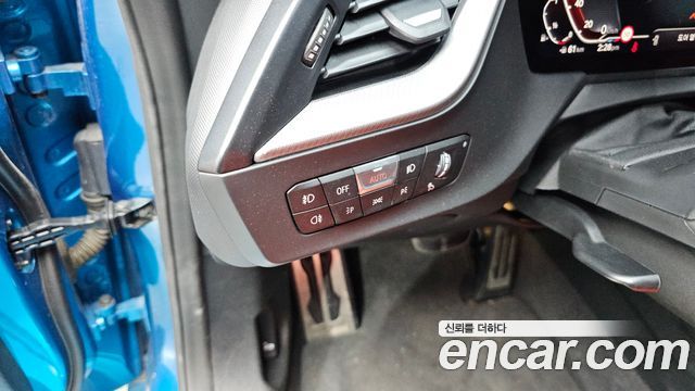 BMW 2-Series 2021 — photo 27
