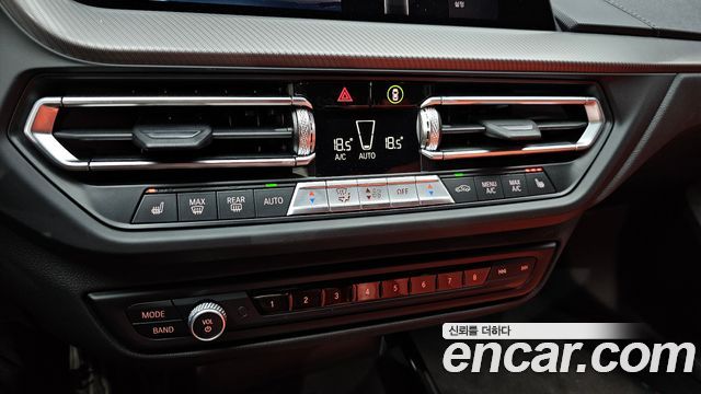 BMW 2-Series 2021 — photo 29