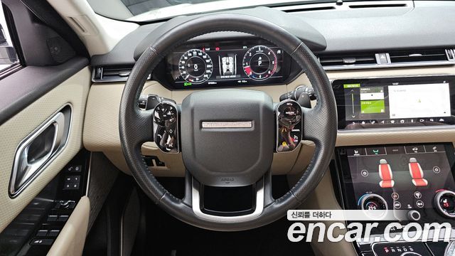Land Rover Range Rover Velar 2018 — photo 12