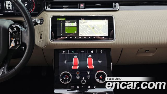 Land Rover Range Rover Velar 2018 — photo 13
