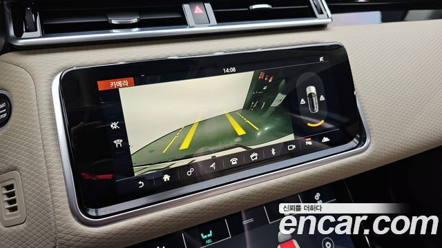 Land Rover Range Rover Velar 2018 — photo 14