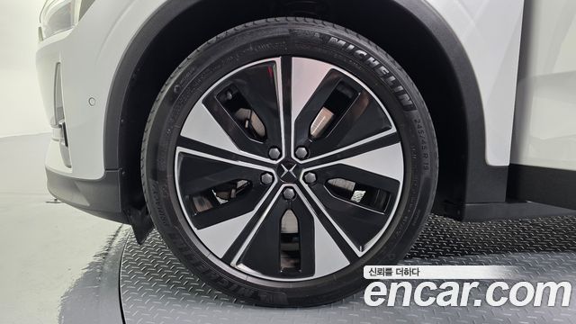 Polestar Polestar 2 2023 — photo 5