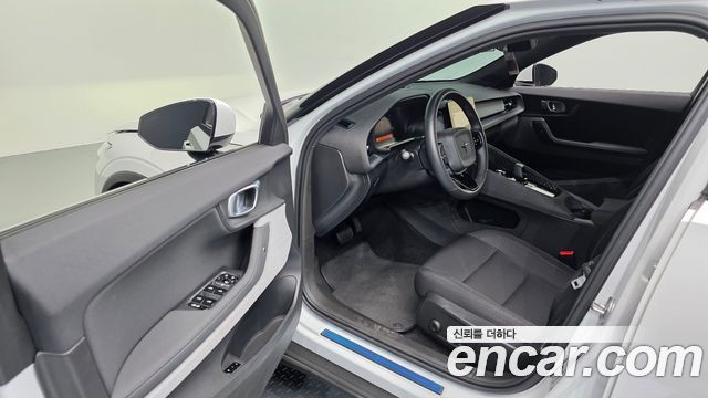 Polestar Polestar 2 2023 — photo 13