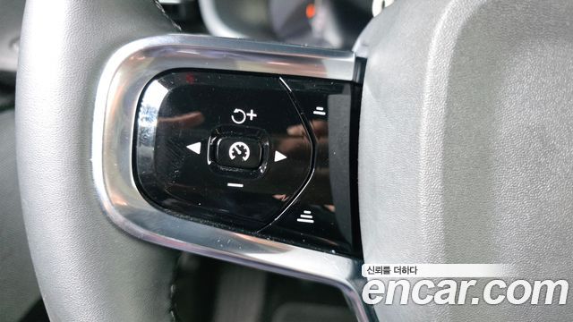 Polestar Polestar 2 2023 — photo 25