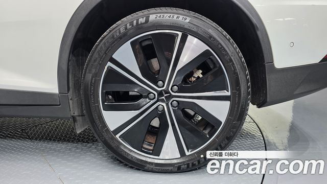 Polestar Polestar 2 2023 — photo 7