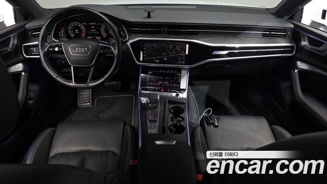 Audi A7 2020 — photo 10