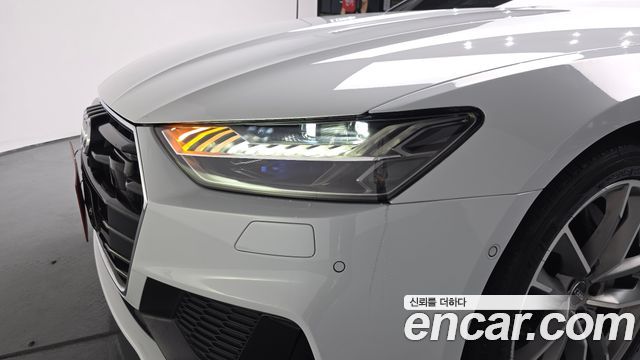 Audi A7 2020 — photo 8