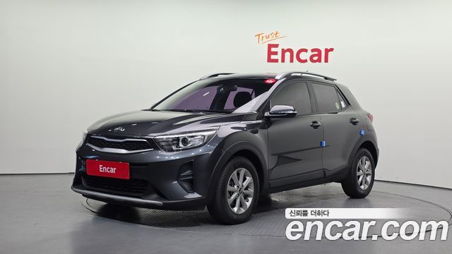 Kia Stonic 2018 — photo 1