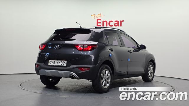 Kia Stonic 2018 — photo 2