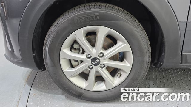 Kia Stonic 2018 — photo 5