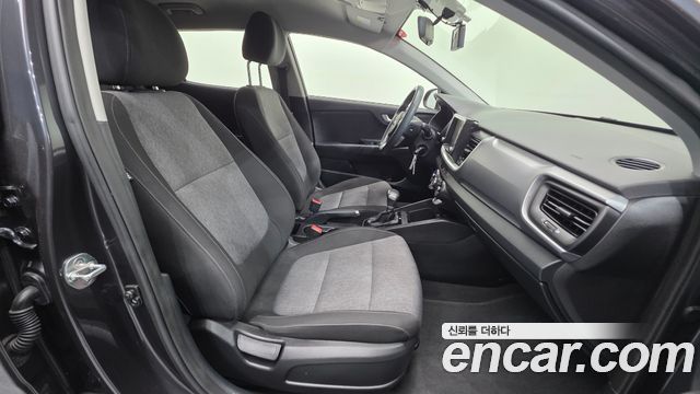 Kia Stonic 2018 — photo 10