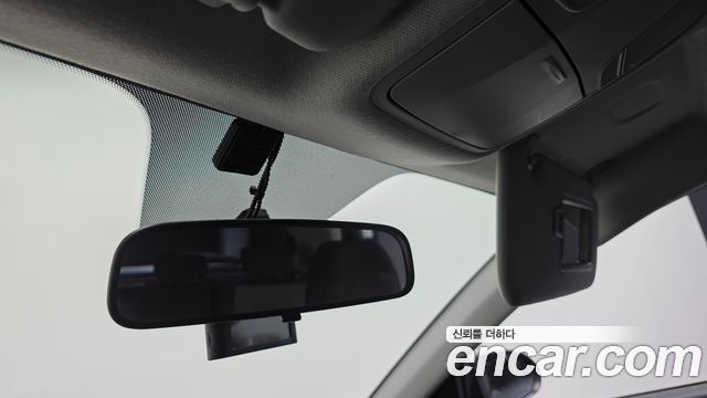 Kia Stonic 2018 — photo 15