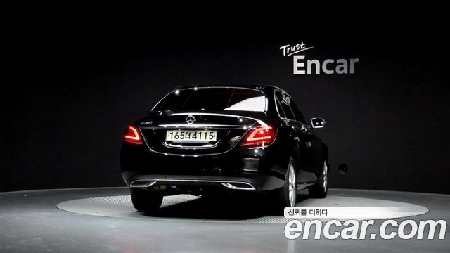 Mercedes-Benz C-Class 2020 — photo 4