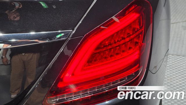 Mercedes-Benz C-Class 2020 — photo 9