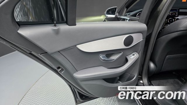 Mercedes-Benz C-Class 2020 — photo 15