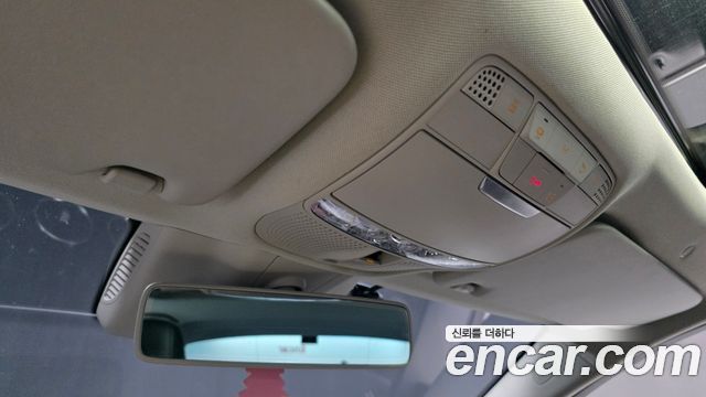 Mercedes-Benz C-Class 2020 — photo 28