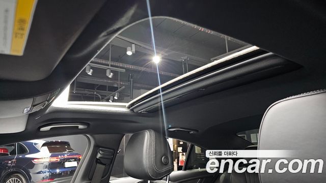 Mercedes-Benz CLS-Class 2020 — photo 19