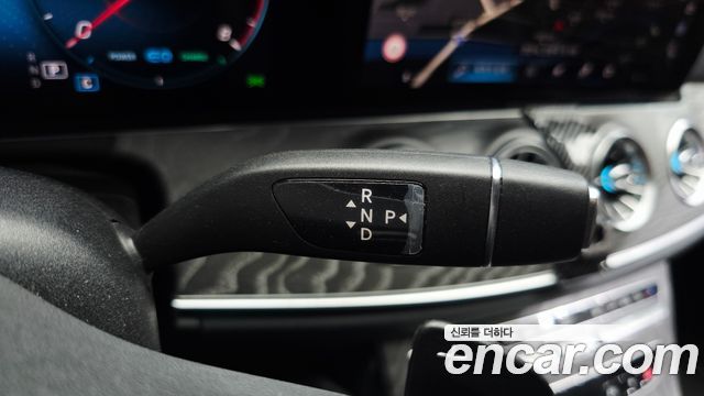 Mercedes-Benz CLS-Class 2021 — photo 12
