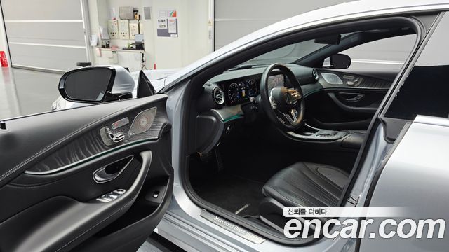 Mercedes-Benz CLS-Class 2021 — photo 13
