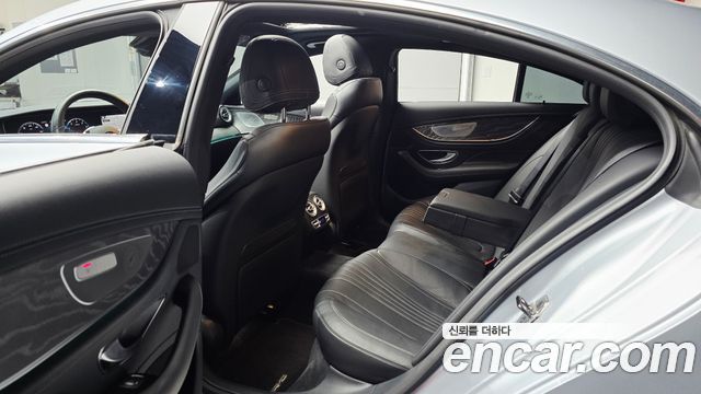 Mercedes-Benz CLS-Class 2021 — photo 17