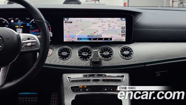 Mercedes-Benz CLS-Class 2021 — photo 20