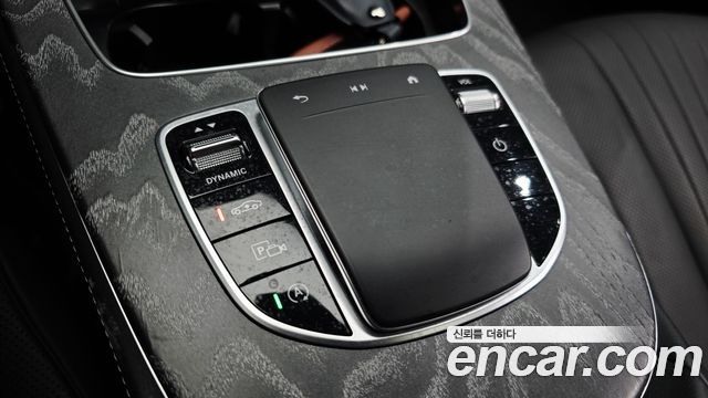 Mercedes-Benz CLS-Class 2021 — photo 28