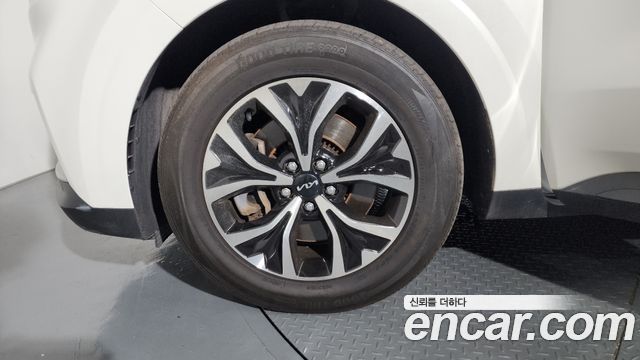 Kia Canival 2022 — photo 5