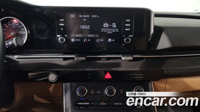 Kia Canival 2022 — photo 17