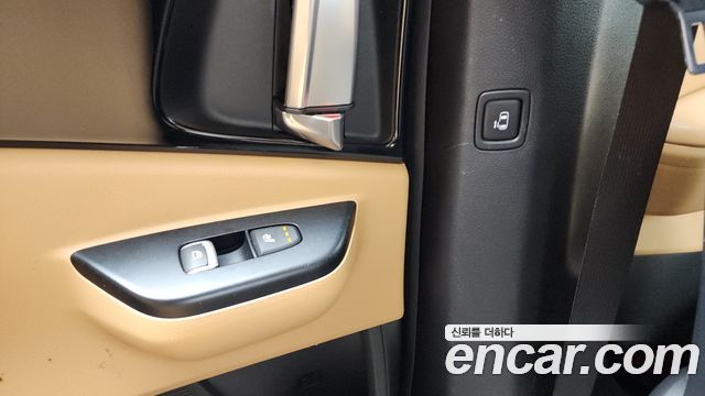 Kia Canival 2022 — photo 18