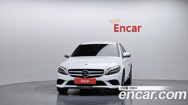 Mercedes-Benz C-Class 2020 — photo 3