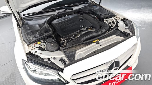 Mercedes-Benz C-Class 2020 — photo 6
